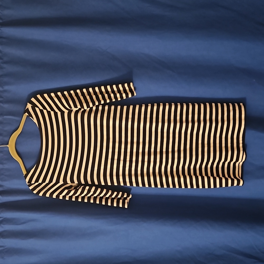 Gap black/white stiped bodycon dress, size XSP - Picture 1 of 1